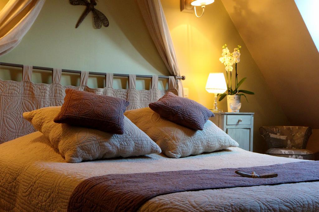 Chambres D'Hotes Du Presbytere La Bastide-l'Eveque Exteriör bild